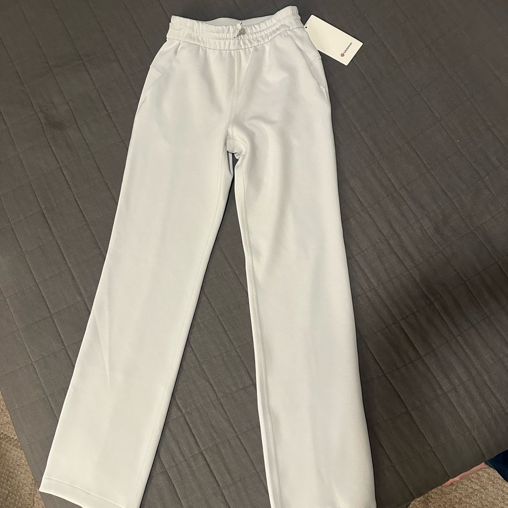 NWT LULULEMON SOFTSTREME HIGH-RISE PANT REGULAR BONE SIZE 2